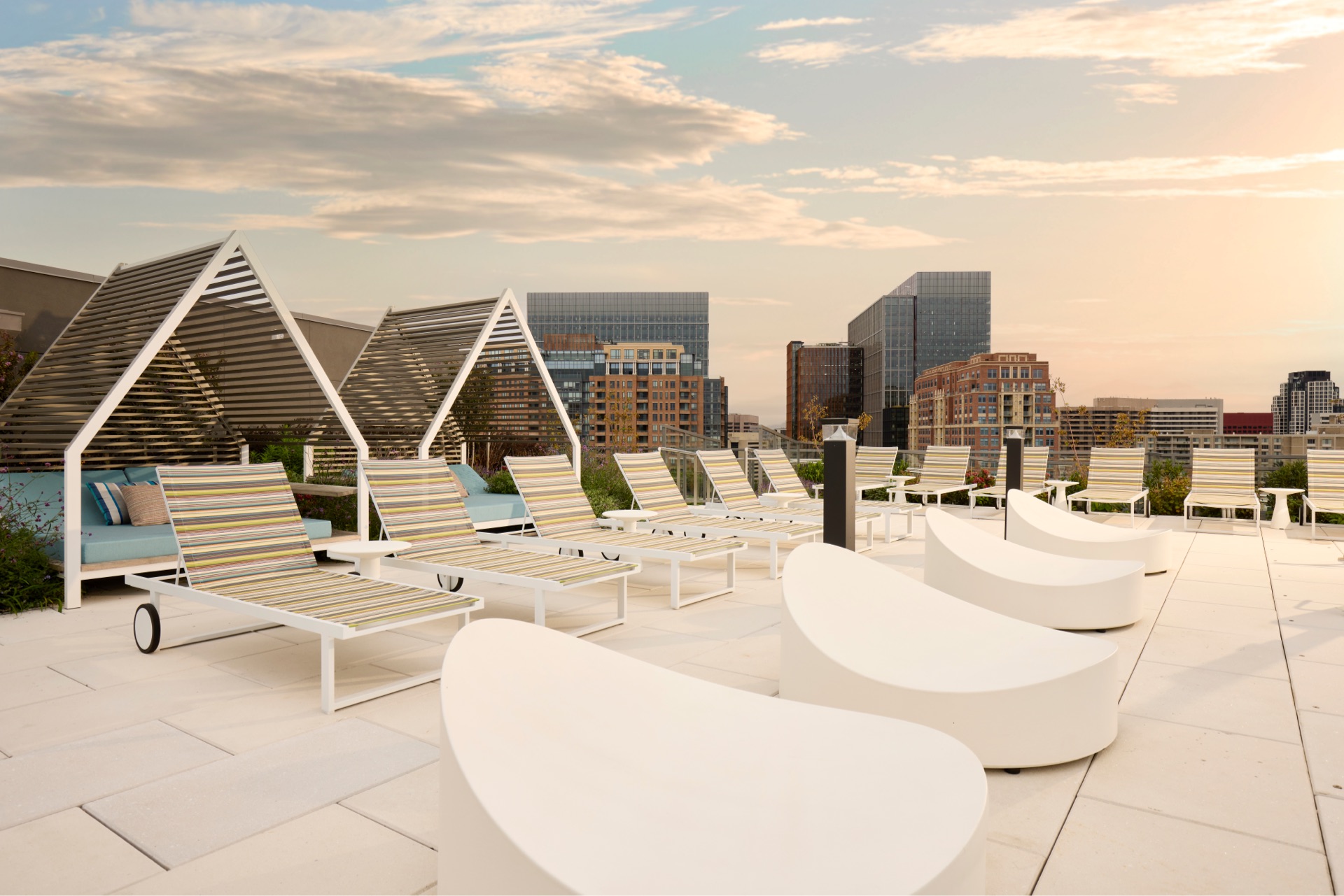 Gallery Luxury Apartments Arlington VA The Milton